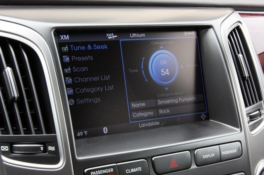  Hyundai Equus Ultimate 2011 года  (фото 32 из 119)